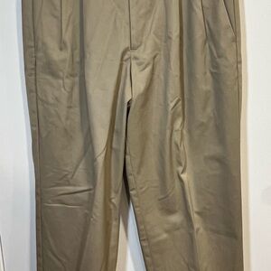Dockers Men's Khaki Chinos
